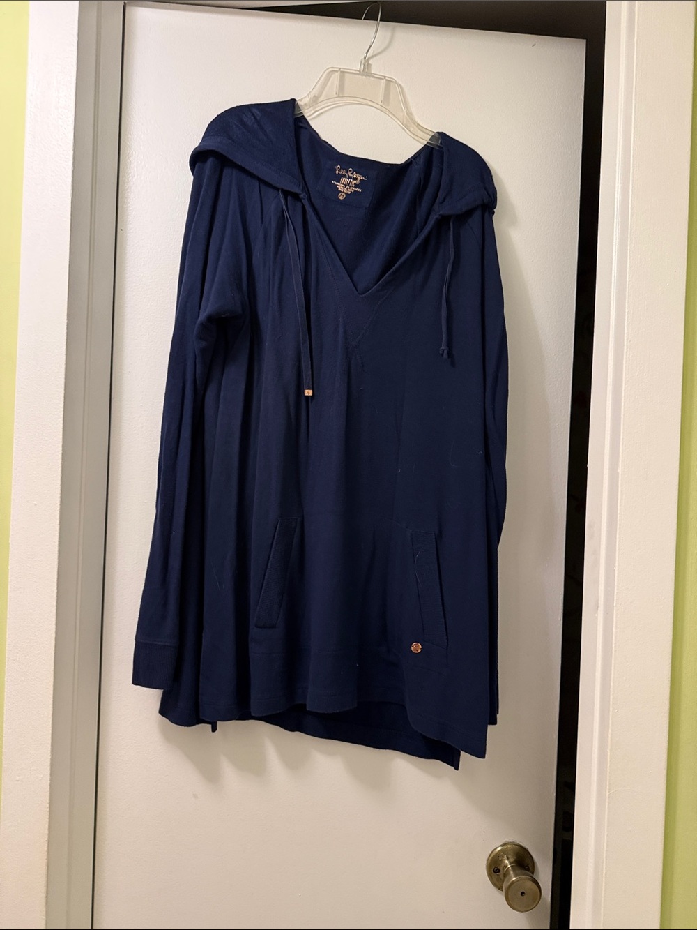 Lilly Pulitzer Navy Crewneck Top with Gold Logo